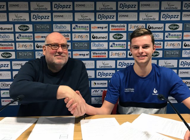 RT <a href="/LandstedeBasket/">Landstede Hammers</a>: Landstede legt Bart van Schaik (18) vast: Landstede Basketbal en B... bit.ly/2Gj13EN #Zwolle