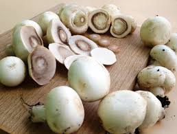 Nate_D_Stone's tweet photo. White button mushrooms inhibit the aromatase enzyme, aromatase turns #testosterone in the body to estrogen they are also a good source of #vitmainD which increases T making them a #testosteronebooster Eat more mushrooms to increase T &amp; reach #fatloss &amp; #muscle goals https://t.co/XecLbkmp8N