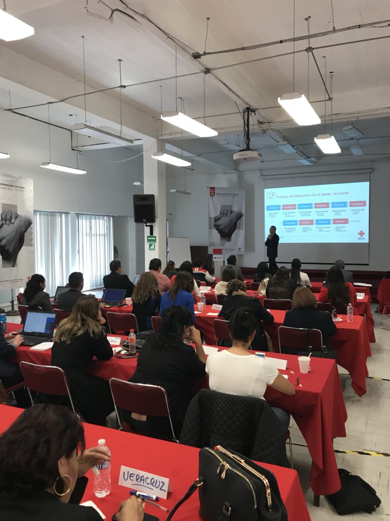 HugoRodriguezN's tweet photo. Listos para empezar la capacitación del uso de #Twitter para atención de desastres naturales en la @CruzRoja_MX #LoveTwitter https://t.co/walGwGgKFj