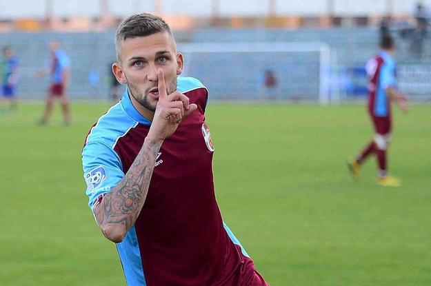 I suoi tanti #Goal stanno spingendo la squadra verso la promozione #lnd #tuttocalciatori #seried tuttocalciatori.net/Marcheggiani_F…