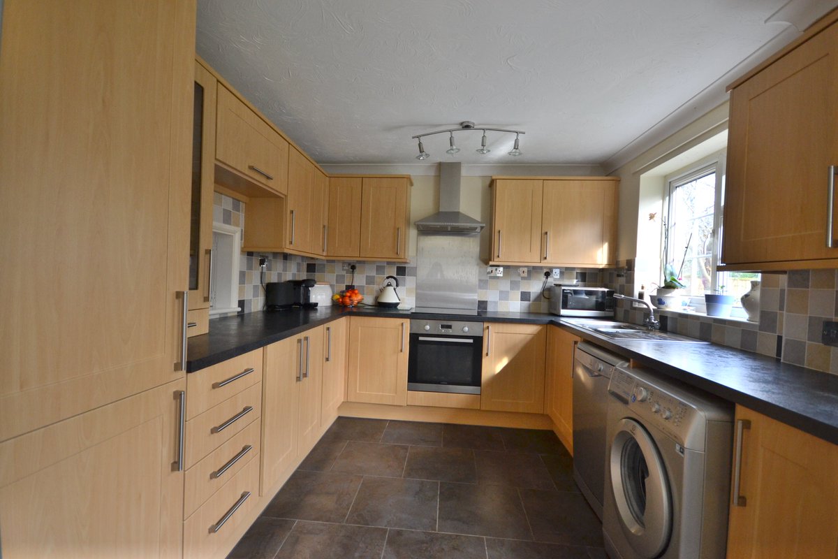 New Property: Felbrigg Close, South Wootton

£340,000

A well proportioned 4 bedroom detached family home situated in the sought after village of South Wootton. 

To view all of our properties follow the link rightmove.co.uk/property-for-s…