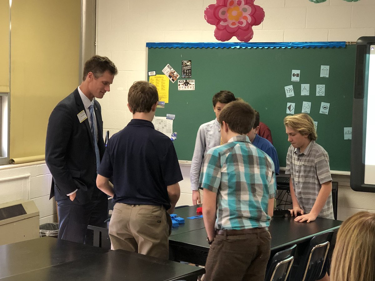 TROJNAR143's tweet photo. Beach Ford Presentation in support of Operation Smile was a success!  #Mirror-cle Car is going places!  @OSStudPro @PAMSPrincipal @operationsmile https://t.co/8sS0ApkDEs