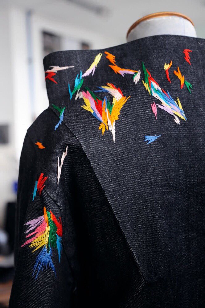 AteliersDeNimes's tweet photo. Projet Denim avec les รฉtudiants en BTS mรฉtiers de la mode du Lycรฉe Hemingway ร Nรฎmes
#denimlab #nimesdenimlab #projetsdenim2018 #MadeinFrance #MadeinNimes #denim #jeans #broderie #embroidery
Photo : Nina Reumaux https://t.co/1F89UwX7nW