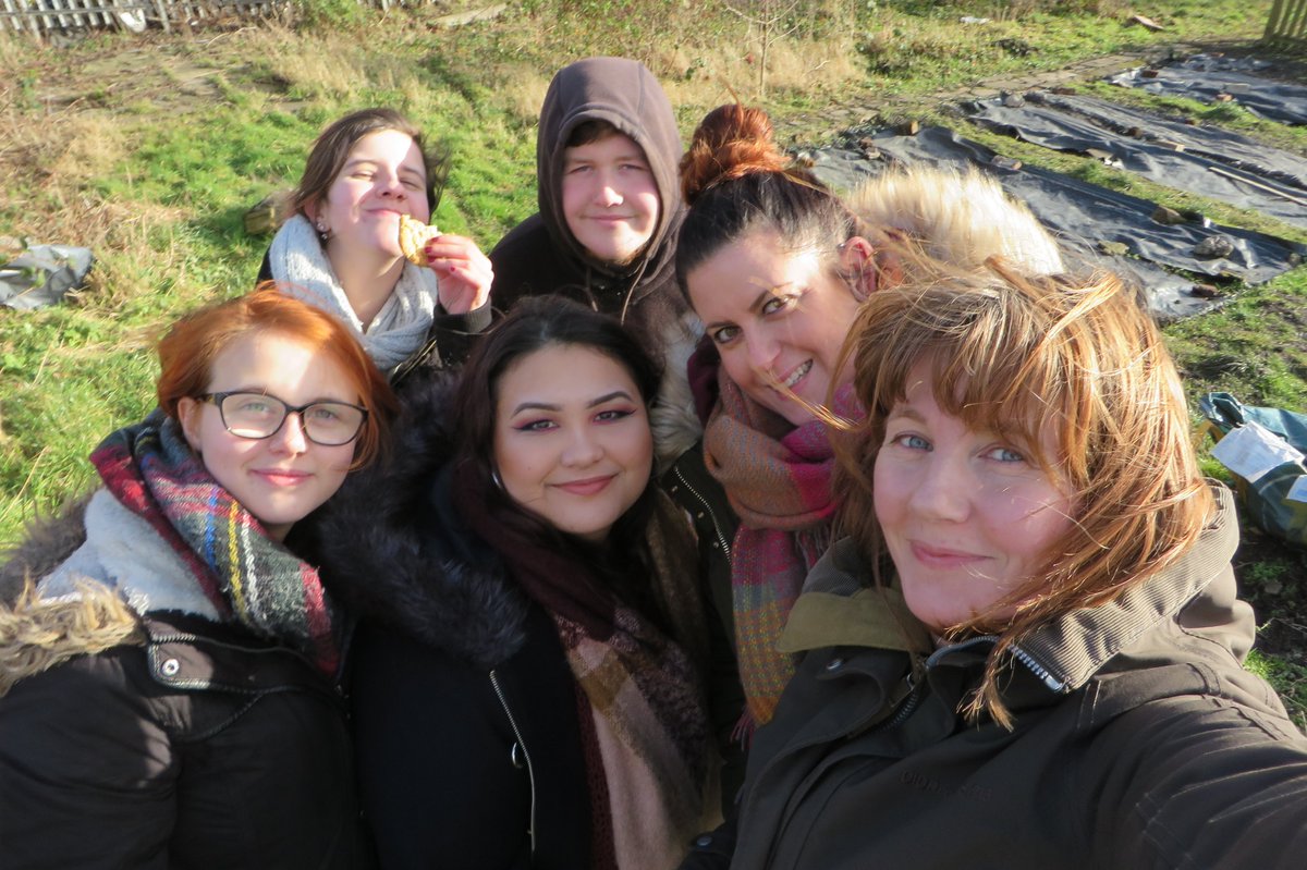 WeyesCNE's tweet photo. Our first WEYES Allotment session with young people. We planted a variety of herbs, fruit bushes and flowers to attract bees and butterflies. https://t.co/ymZNMU1Aa8