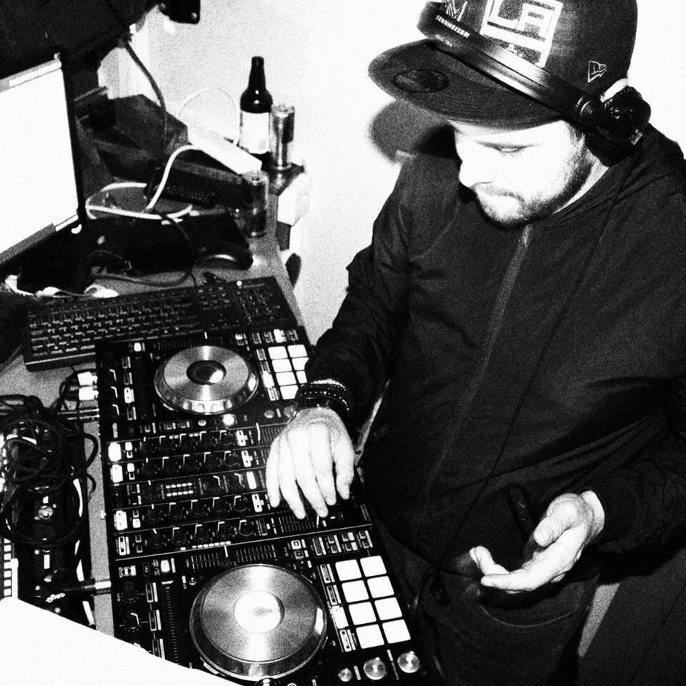 beatbox_studios's tweet photo. Our Resident DJ Divide has got something cooking. 

New playlists coming soon with a new genre for you to listen to. 

Check out the BeatBox Soundcloud

https://t.co/dhOQKhfYSI

Join the mailing list https://t.co/Y5S6ITSzr4

#Pullup #DJDivide #BeatBoxStudios #YourBeatYourWorout https://t.co/IgiS1tKhfe