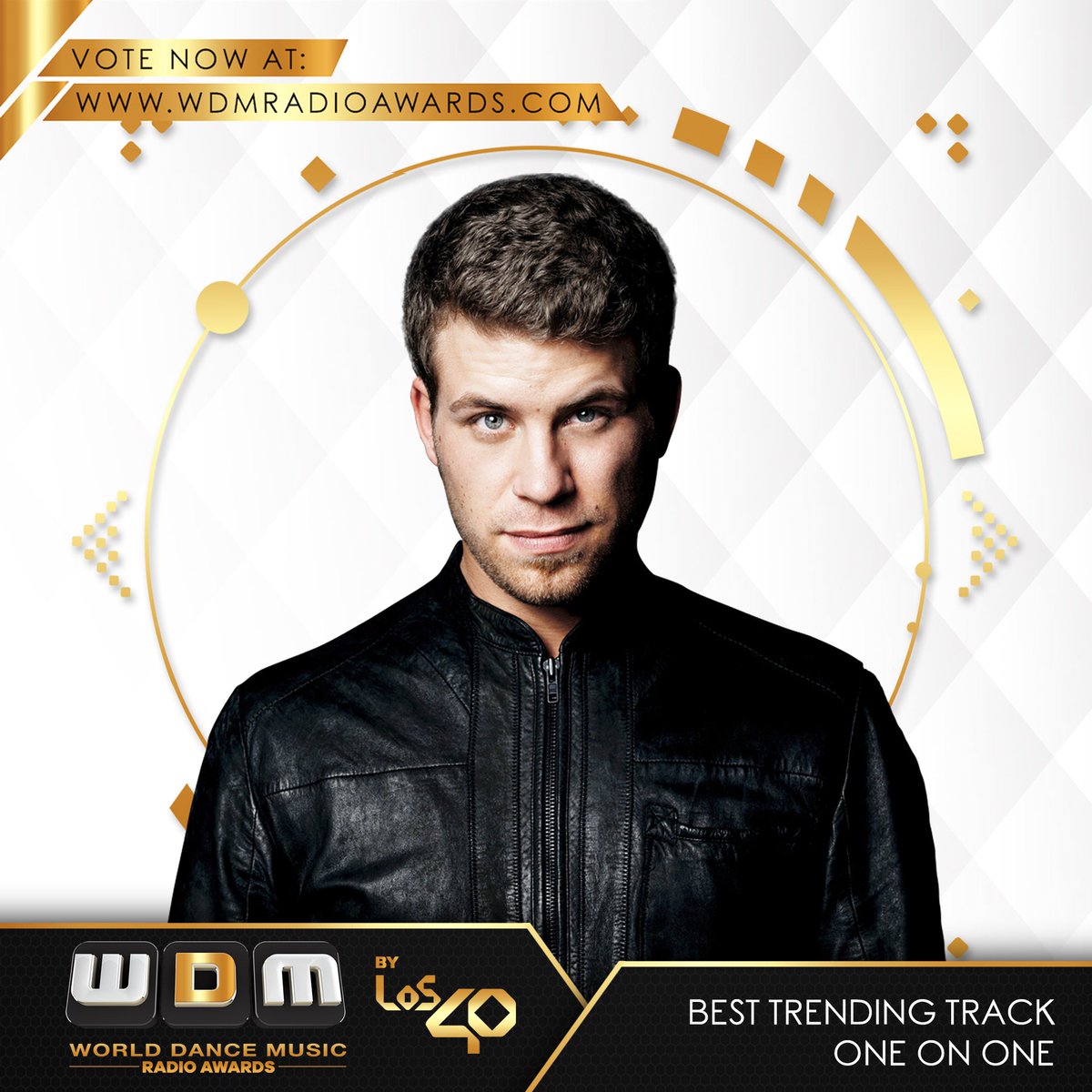 itsTUJAMO's tweet photo. i'm nominated for 'best trending track' at the @WDMRadioAwards #WDMRadioAwards #CDMXAwards ๐คฏ thank you @Los40! vote for 'one on one' now โก๏ธ https://t.co/bUs8FGIhRG https://t.co/gYq4VnH040