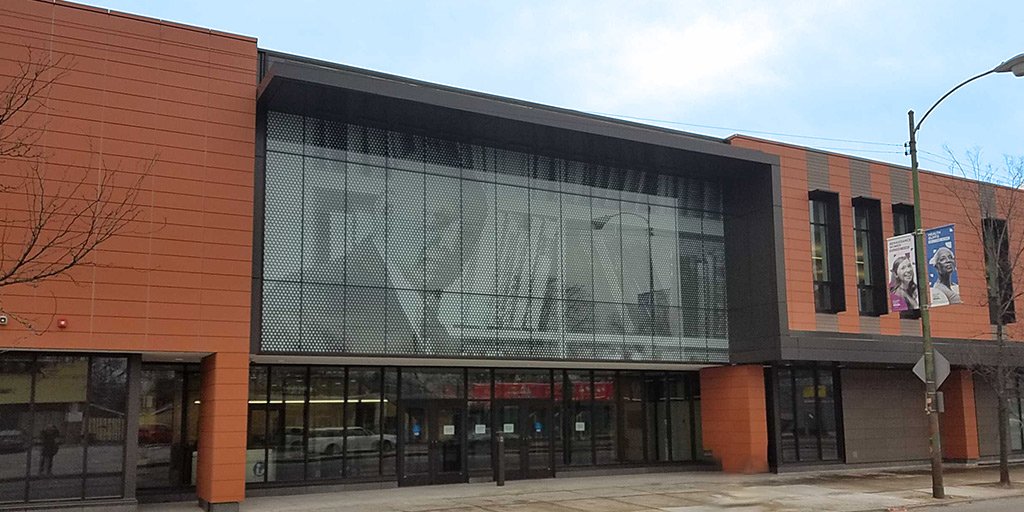 chipublib's tweet photo. The day we've been waiting for is here! Today, along with @chicagosmayor, aldermen &amp; community members we're reopening our newly renovated Woodson Regional Library, serving Washington Heights &amp; South Side communities. Before &amp; After! 🙌🏾 #WelcomeBackWoodson https://t.co/qrQt71BWLo