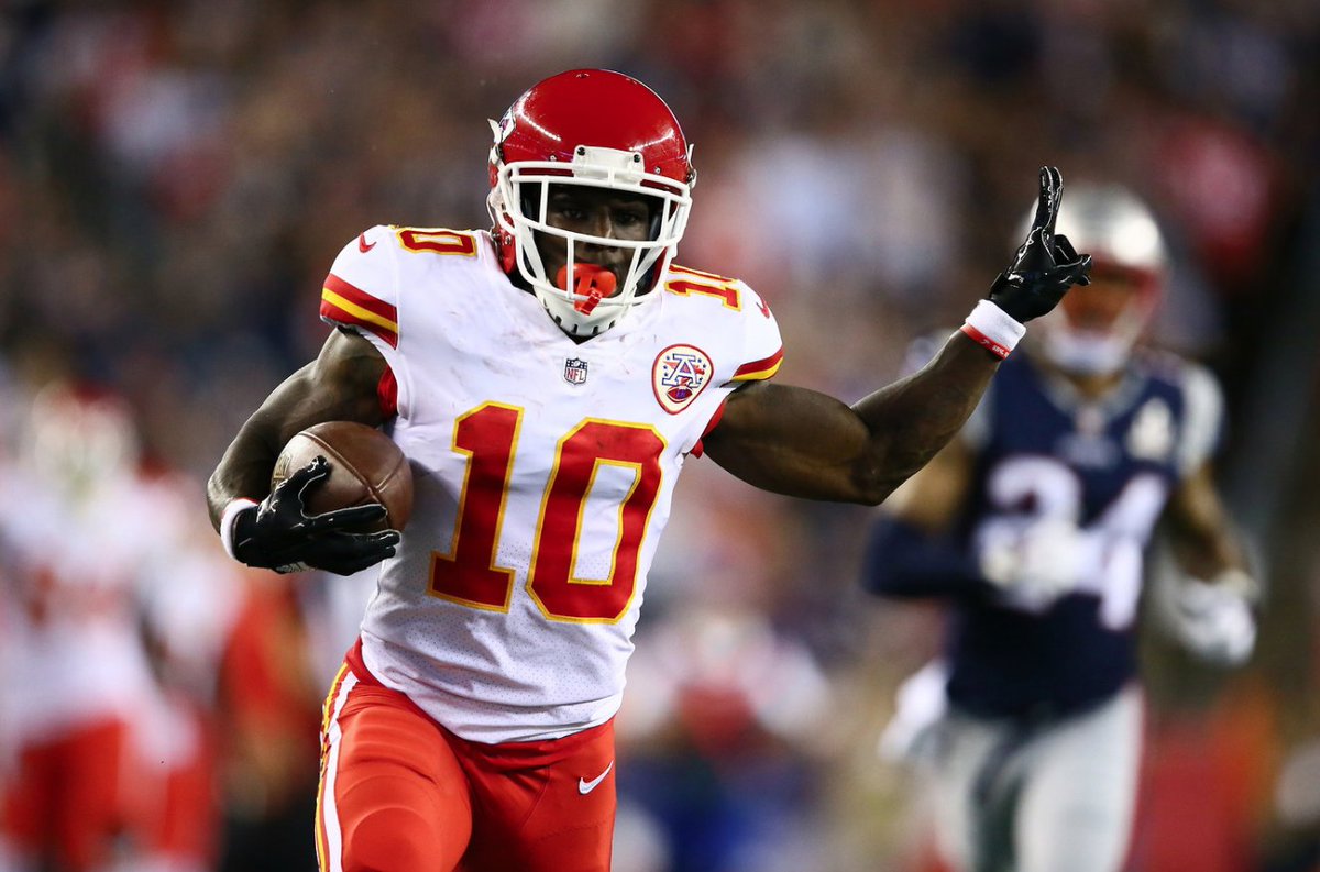 ChiefsReporter's tweet image. I've got another ridiculous @cheetah stat for you all:

He had eight touchdowns last year (seven came on the road), and he averaged 61.25 yards-per-play on those eight scores.

Bananas. 🍌