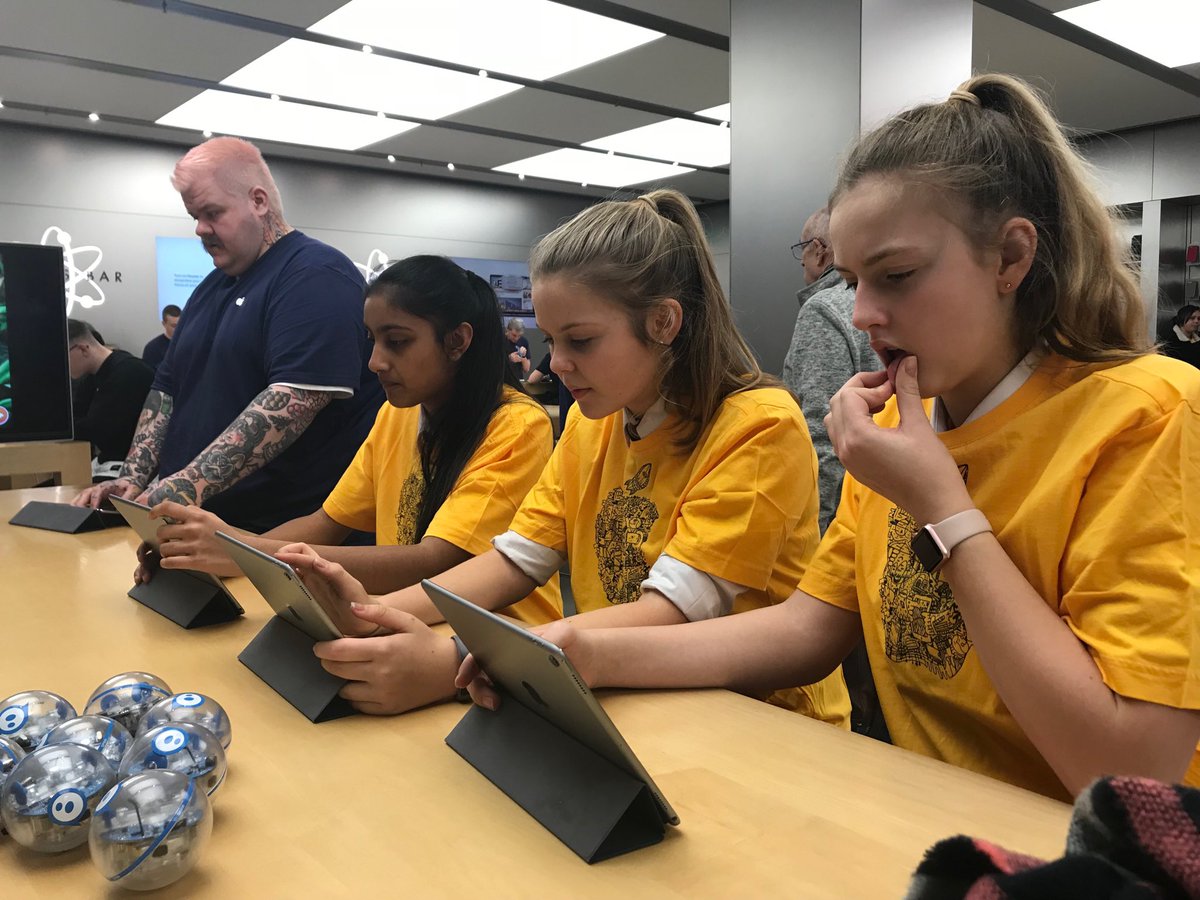 CyresDt's tweet image. All geared up and ready to go @AppleCardiff #Swiftcoding #AppleEDU