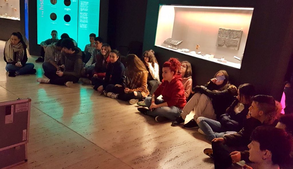 CCVirgenBlanca's tweet photo. Los alumn@s de 4°ESO visitan el #museodeLeon @CCVirgenBlanca https://t.co/Q2o4qJGjZm