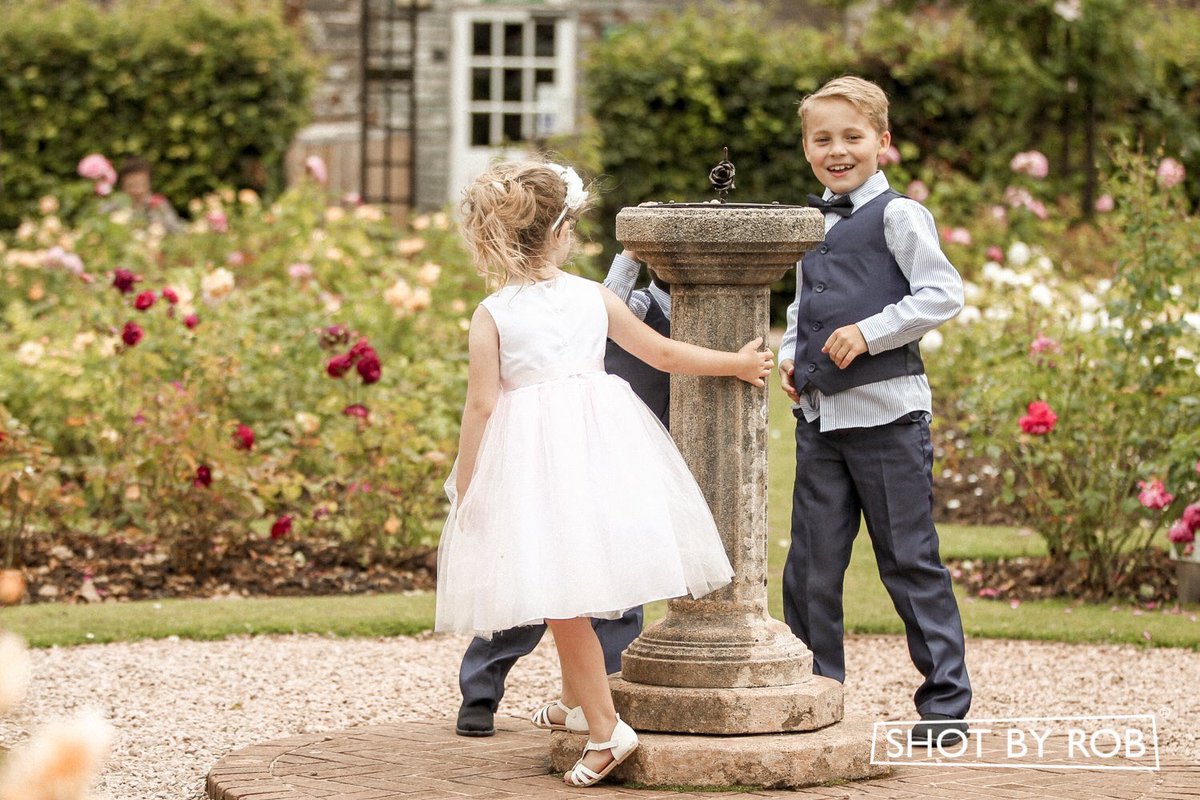 shotbyrob's tweet photo. 💘 Was it a YES this Valentine’s? 💘 Book me as your #wedding #photographer and pay just £75 to secure the date 📸💍👰🏻 Prices from £495. #ValentinesDay2018 #valentinesday #valentines #engagement #engaged #weddingphotography #weddingphotographer #Devon #Somerset #Cornwall https://t.co/6WkAUGVpkF