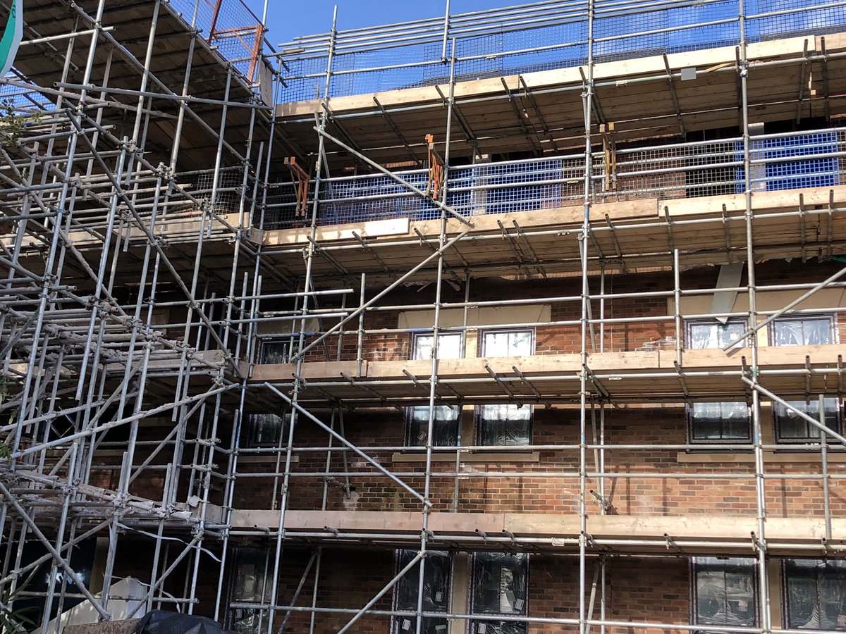 Artezgroup's tweet photo. It’s a busy day at #berkeleyhouse #chapellane #wilmslow for @Eventusgroup with @maisonIOM last section of roof; final stone mullion; screed going down &amp; smashing through the M&amp;E. #cantwaittogetthatscaffolddown https://t.co/tUfqPMTxVv