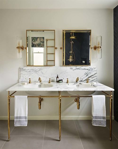 realtordotcom's tweet photo. 7 stunning bathroom #designtrends you have to see https://t.co/1m2MMGUYz4 #interiordesign https://t.co/MWeIOyUj1w