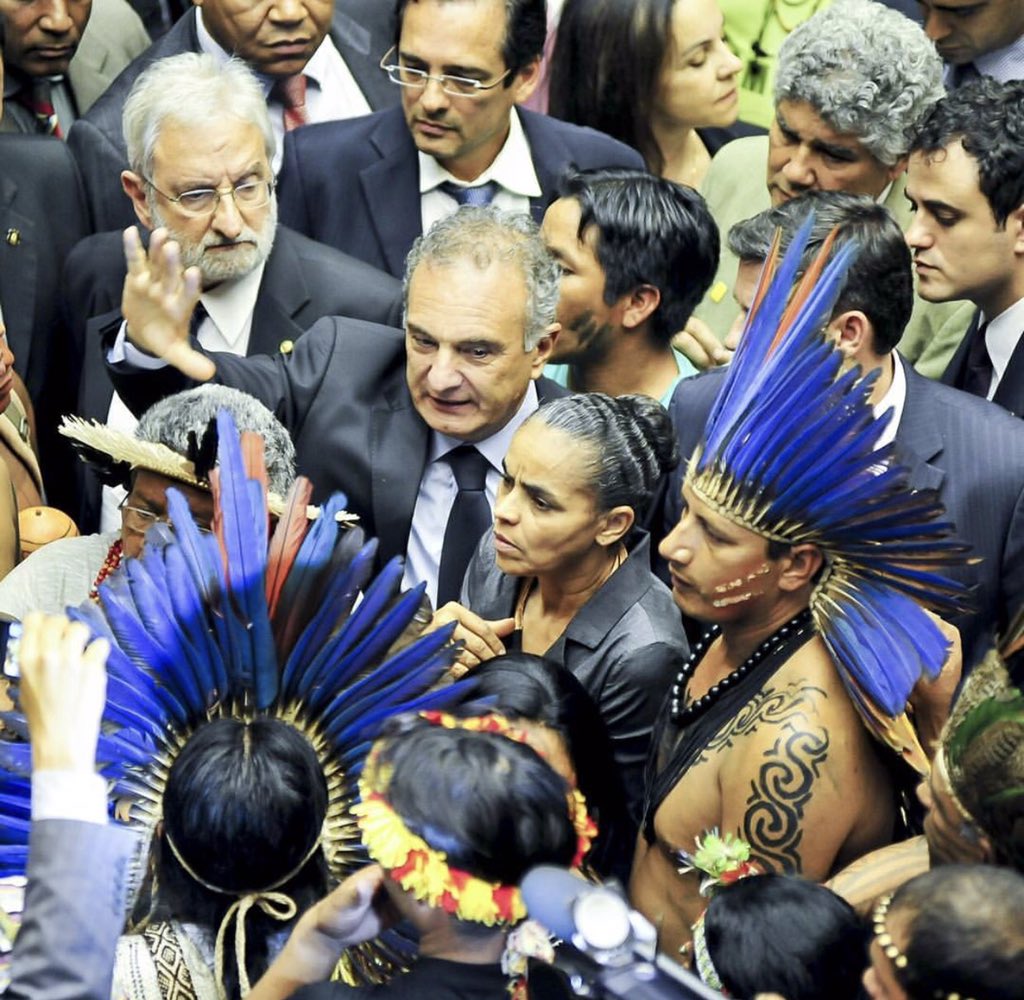 ricardotripoli's tweet image. Em 2011, defendendo a biodiversidade brasileira no Plenário da @camaradeputados. Votei contra as mudanças no #CódigoFlorestal. #Tbt #Trabalho #AtuaçãoParlamentar #Coerência #Sensatez #Política #Representatividade #Responsabilidade #MeioAmbiente #EquipeTripoli Foto: Zeca Ribeiro.