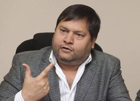 #WANTED Ajay Gupta is a fugitive and is being sought by police. Anyone with info, call CrimeStop on 08600 10111. There is a warrant for his arrest. RT #GuptaWanted. <a href="/MbalulaFikile/">ANC SECRETARY GENERAL | Fikile Mbalula</a> <a href="/MakeSAsafe/">#MakeSASafe</a>