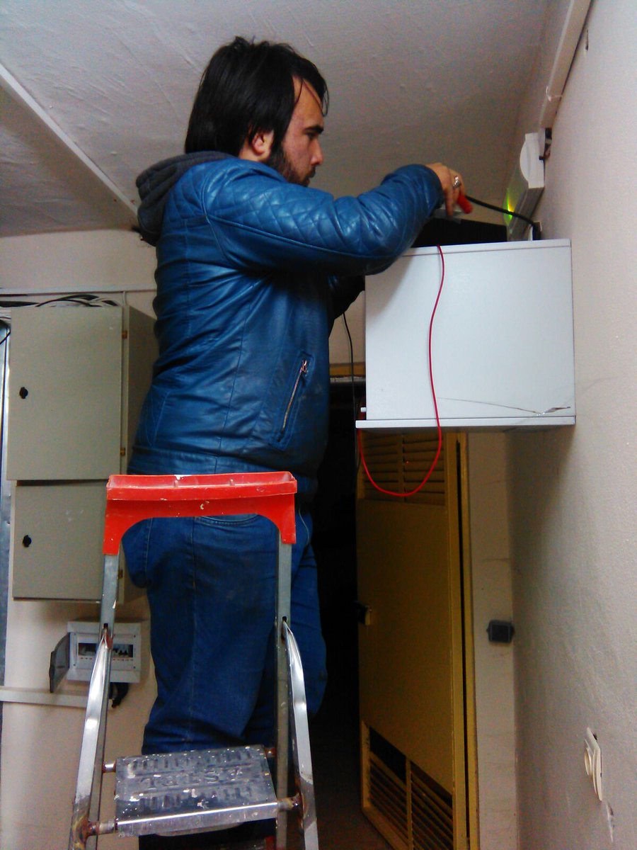 Sitemizde arızalı olan kameraların arızaları ve eksiklikleri giderilmeye başlanmıştır. <a href="/HasanDurhat/">Hasan Durhat</a> <a href="/SeferiUlug/">Sefer Uluğ</a> @oozturk36 <a href="/EmlakYonetim/">Emlak Yönetim A.Ş.</a> @Emlakisletmeler