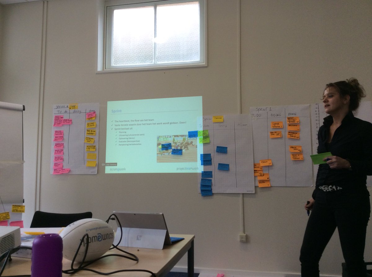 GeertAndringa's tweet photo. ‘Sprintje trekken’ met tussendoor langeafstandschaatsen #scrum #projectteamwork #harlingen https://t.co/zoChndwWNR