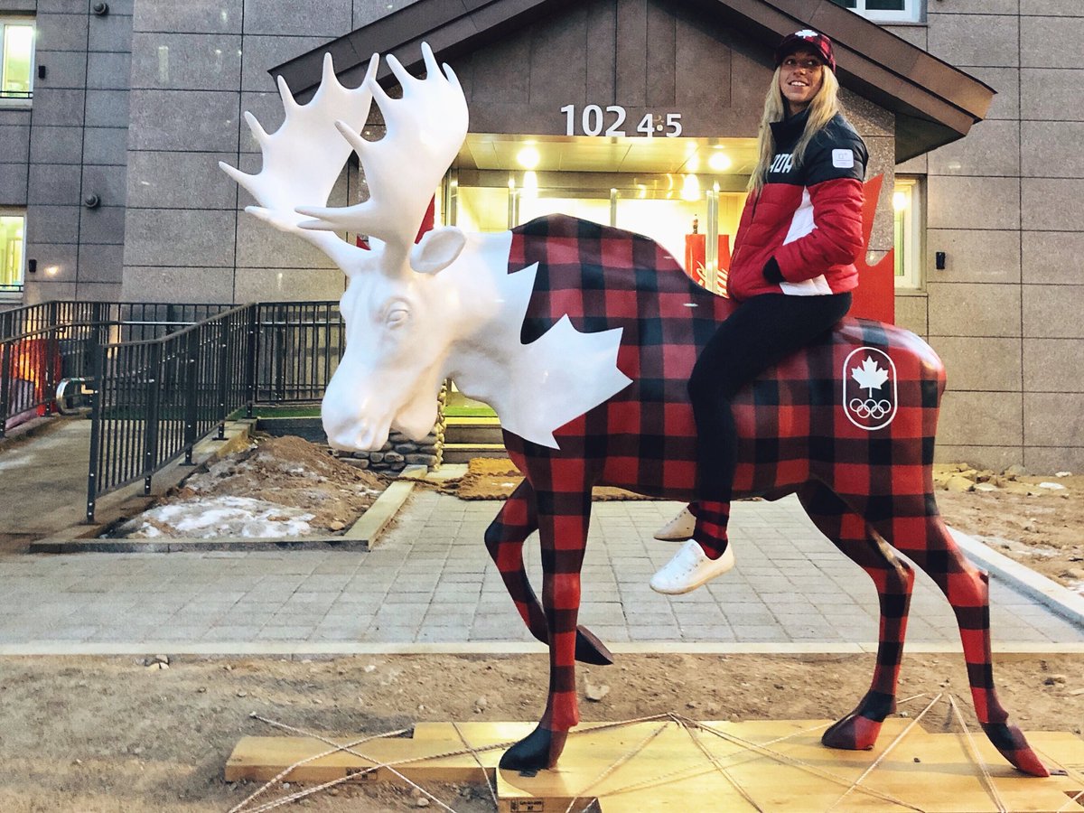 LaurieBlouin's tweet photo. Soooo Canadian eh 🇨🇦 https://t.co/mrtni8aWAS