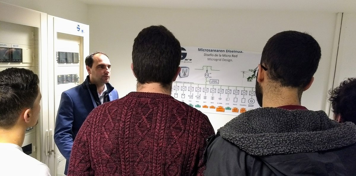 SmartGrids_MSc's tweet photo. Conociendo el proyecto #iSare #microgrid #Gipuzkoa de la mano de #IbonCerro. Nos explica el trabajo entre la industria, la enseñanza, la formacion...
Muy interesante! https://t.co/1g6gDivXY6