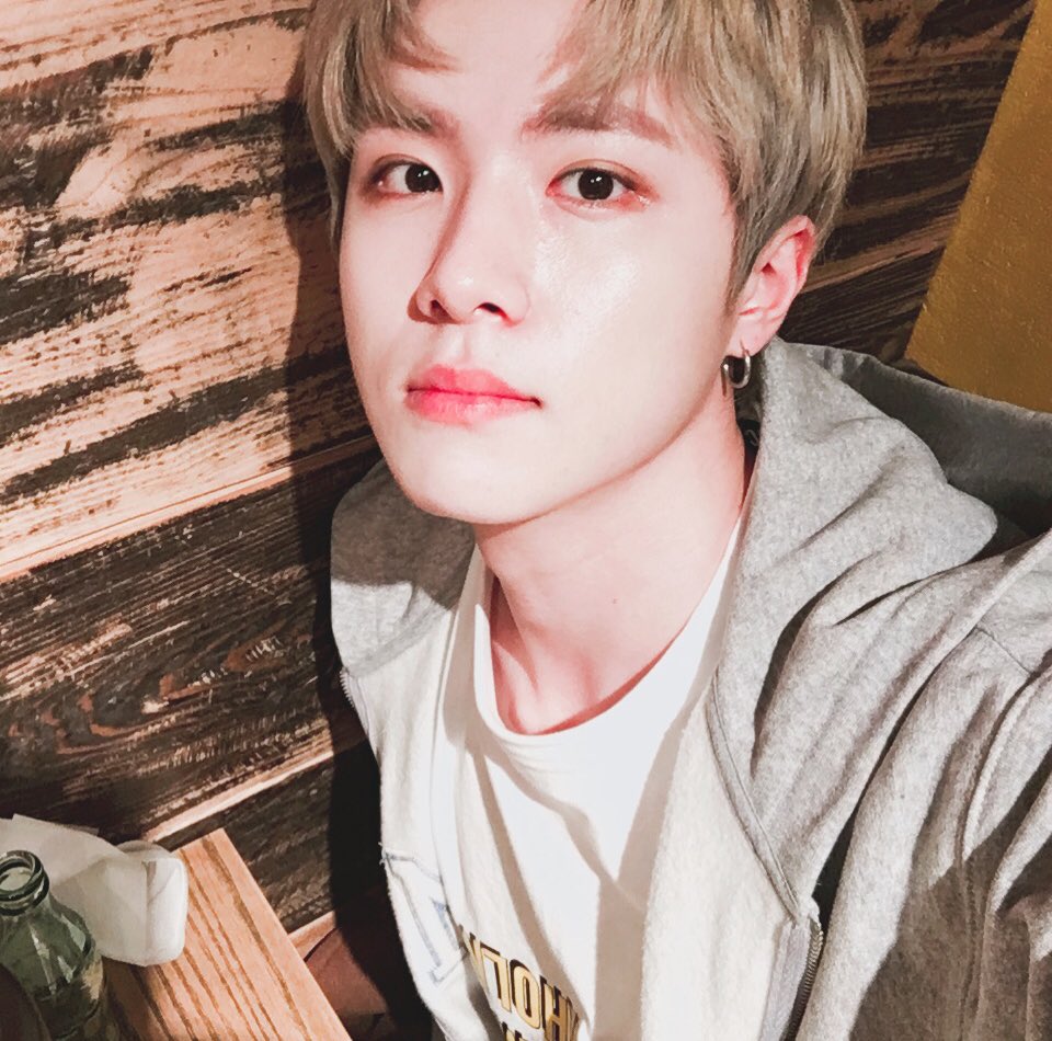 JBJtwt787's tweet photo. [#김동한😬] 우리 조이풀들 
너무너무 재밌었고 
또봐용 뿌잉! 
나는 이제 밥먹으러 가야징~~~~~❤️ https://t.co/XLGEmqvlOF