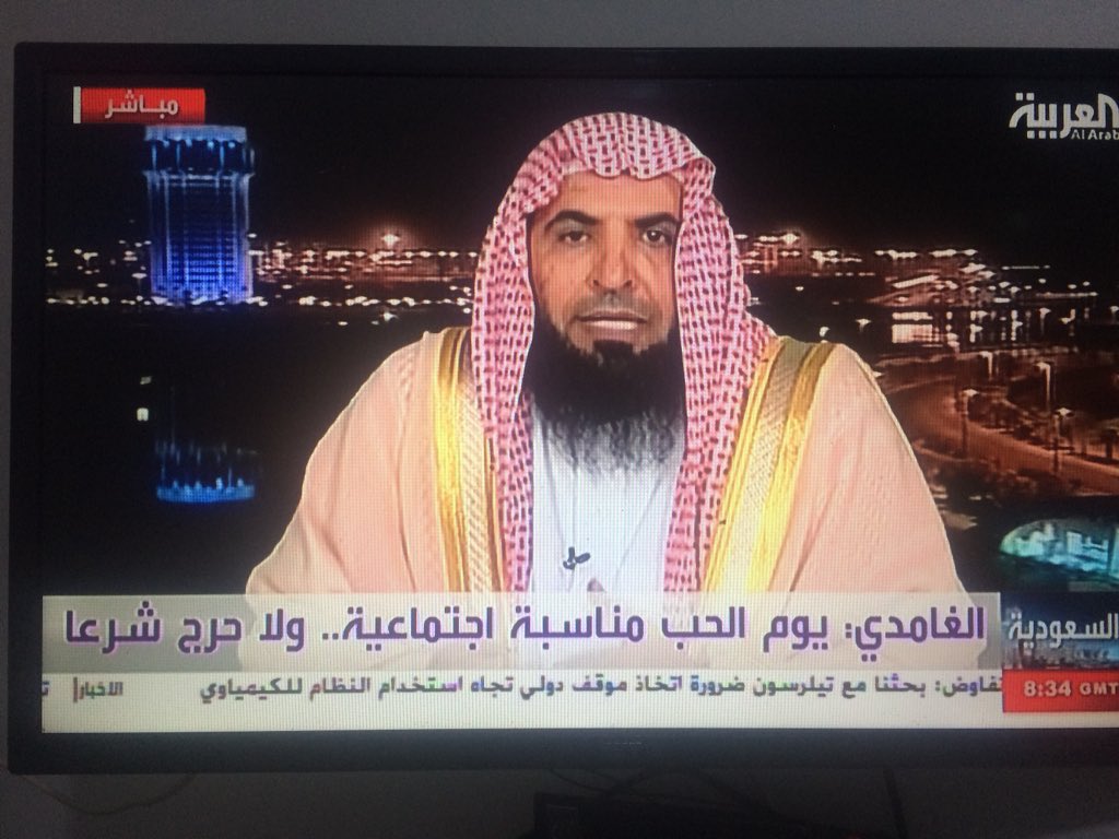 mariz439's tweet photo. #محمد_بن_سلمان_يصرح_لا_علمانيه
إذا كنتم ستأخذون تعاليم دينكم يامسلمين
من أمثال هذا الامعه فوالله أنكم لفي ضلال
مبين
متى أصبح المسلمين يتنازلون عن دينهم
وتعاليمه السمحه
ومتى كان كان للمسلمين أن يحتفلوا بأعياد
النصارى والبدع الشركيه الذي أدخلها هذا الامعه وأمثاله في وكأنها من ديننا https://t.co/m3ZRr7SJJt