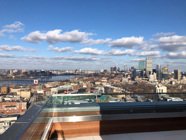 pierce_boston's tweet photo. What an amazing #view of #Boston from our #PierceBoston #rooftop! Come visit our brand new #luxury #condos in #TheFenway, opening in March! https://t.co/MMt4B1jxON