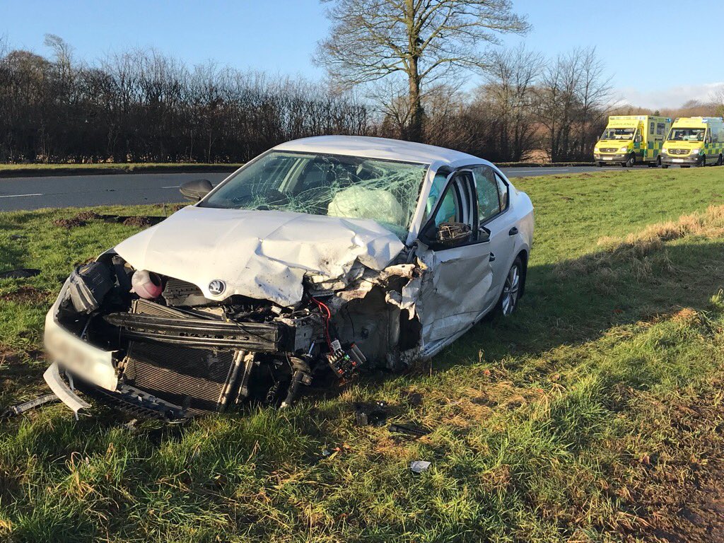 OscarRomeo1268's tweet image. Update on injuries from  RTC this morning on #A661 between #Spofforth &amp;amp; #Wetherby Both drivers being kept in hospital, the Skoda driver with muscular &amp;amp; soft tissue injuries &amp;amp; the Citroen driver with chest &amp;amp; abdominal injuries. Thank goodness there wasn’t a passenger in either car