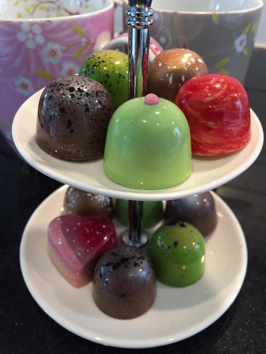 AnnikaDesu's tweet image. Swedish fika när den är som bäst #fika #chocolatte