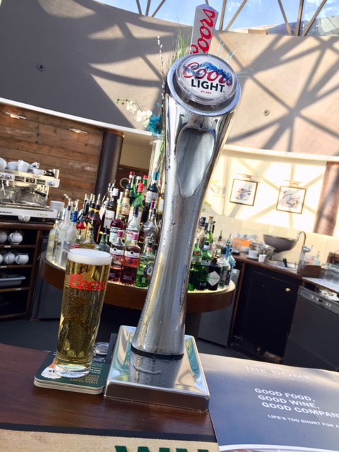Come and grab a glass of ice cold Coors Light Beer now available in our bar! Perfect pre-weekend treat! #beer #Thursday #CoorsLight