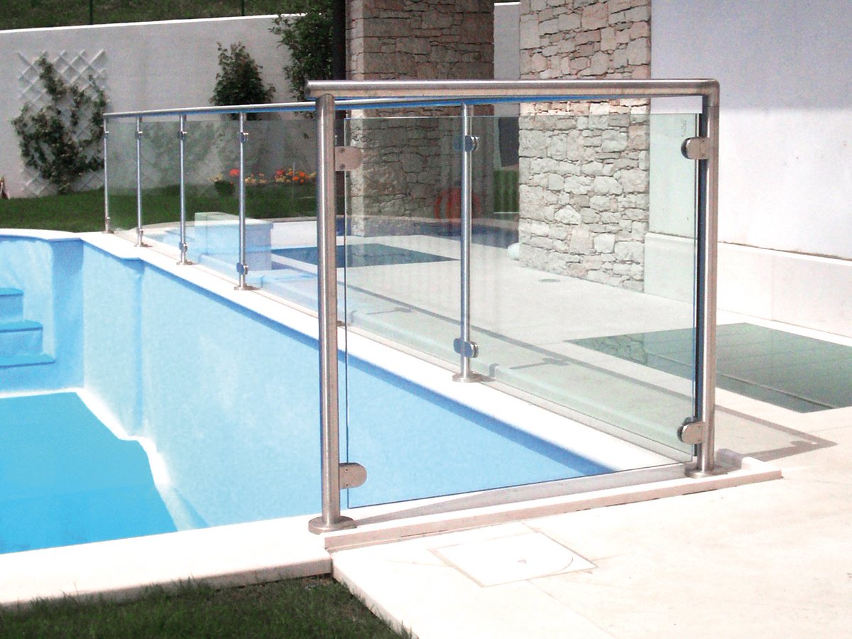 ArteferroMiami's tweet photo. For #safety and #aesthetics both #indoor and #outdoor our #stainlesssteel and #glass #railing is the ideal solution.

(877) 723-6743

#IAM #IamDesign #handrail  #architecture #pool #poolrailing #poolsafety #italy #archistar #summer #miamibeach #design #sky #designlove #miami https://t.co/MOlAUFF7lJ