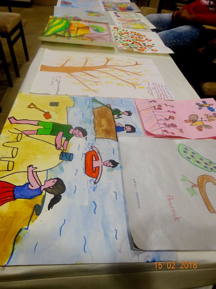 RFhospital's tweet photo. We, at Sir H. N. Reliance Foundation Hospital Celebrated World #ChildhoodCancer Day with our little fighters & their parents.
All the parents shared their emotional journey & learning throughout the treatment of their child. (1/2)
#BREAKCancer #RespectforLife https://t.co/Q0lyPJg1TO