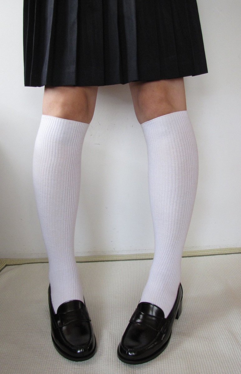 Uzivatel Gauze Na Twitteru ﾊｲﾋｰﾙﾛｰﾌｧｰと白のｽｸｰﾙﾊｲｿｯｸｽのｺｰﾃﾞ 初めて見た時の衝撃を今も忘れません