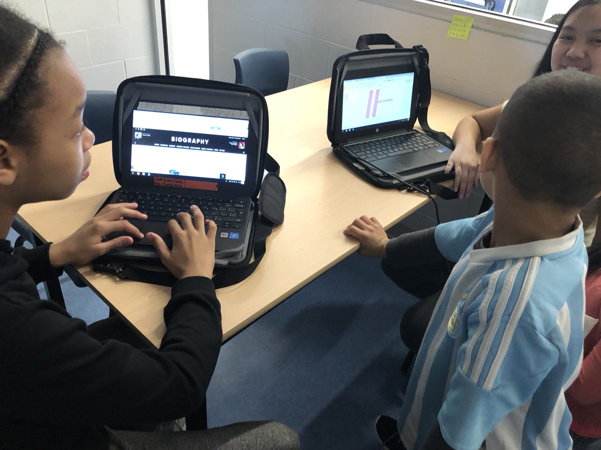 5McCormack1's tweet image. Using our chrome books to research African American Inventors with our buddies @MsPBond @DartmouthSouth #seewhatiamlearning #AfricanHeritageMonth