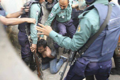 Nizamud16647023's tweet image. Peaceful protest rally in the face of police obstacles.
#HRW
#Donaltramp
#FreeKaledaZia