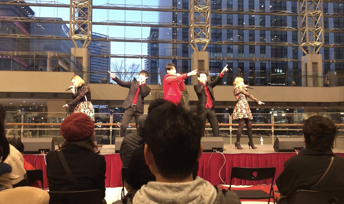 oreo_acappella's tweet photo. 2017.2.12
みなとみらいクイーンズスクエアにて開催されたUnison.に出演させて頂きました♪♪
歌い終わった後に声をかけてくれた方々 ありがとうございました(^^)
本当に嬉しかったです😘
また、お会い出来ることを楽しみにしています😏
Next LIVE is...3/14！ https://t.co/vQYOjR2d4u