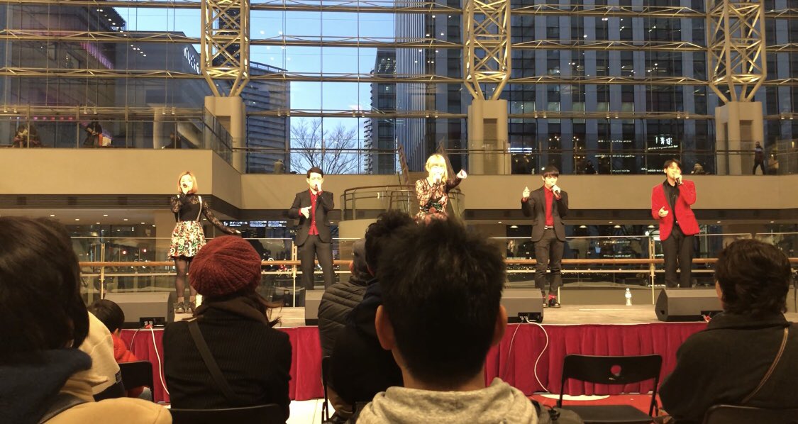 oreo_acappella's tweet photo. 2017.2.12
みなとみらいクイーンズスクエアにて開催されたUnison.に出演させて頂きました♪♪
歌い終わった後に声をかけてくれた方々 ありがとうございました(^^)
本当に嬉しかったです😘
また、お会い出来ることを楽しみにしています😏
Next LIVE is...3/14！ https://t.co/vQYOjR2d4u