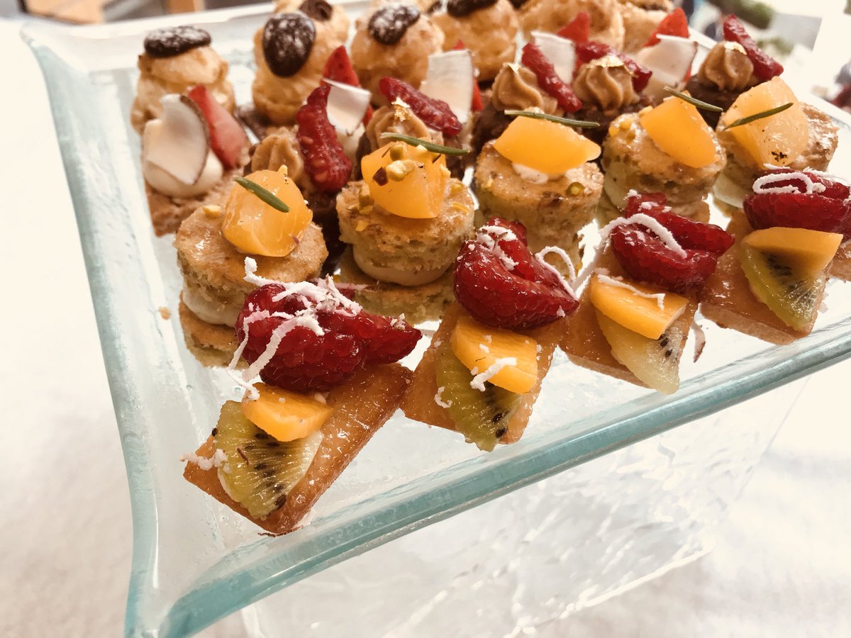 BeMyAppEMEA's tweet image. How dessert is done in Paris! #recodingbnpp @BNPParibasCIB