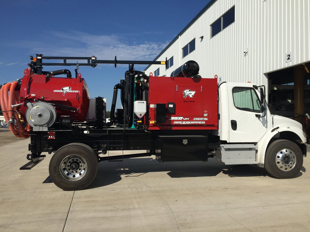 RingOMatic's tweet photo. .Indy, here we come! @WWETTShow 2018 is next week and #ringomatic will be there! Stop by our booth to check out the #fastestvacinamerica, the 375VXT! #truckmount #builtyourway #custombuilt #provenperformance https://t.co/1muFc5CiaQ