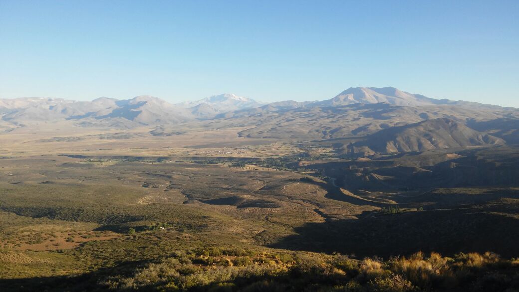 TricaoTur's tweet photo. Compartimos con ustedes algunas fotos de lo que fue el ascenso al Cerro Negro (2540 msnm) gracias a la gente que participó, y esperamos se sumen más para las próximas actividades.
#TricaoMalal
#UnLugarPorDescubrir
#NorteNeuquino https://t.co/RCSZy7BUbV