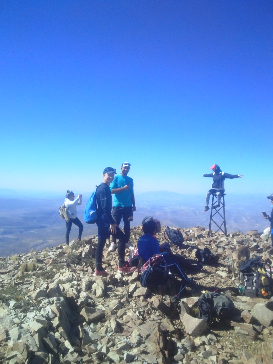 TricaoTur's tweet photo. Compartimos con ustedes algunas fotos de lo que fue el ascenso al Cerro Negro (2540 msnm) gracias a la gente que participó, y esperamos se sumen más para las próximas actividades.
#TricaoMalal
#UnLugarPorDescubrir
#NorteNeuquino https://t.co/RCSZy7BUbV