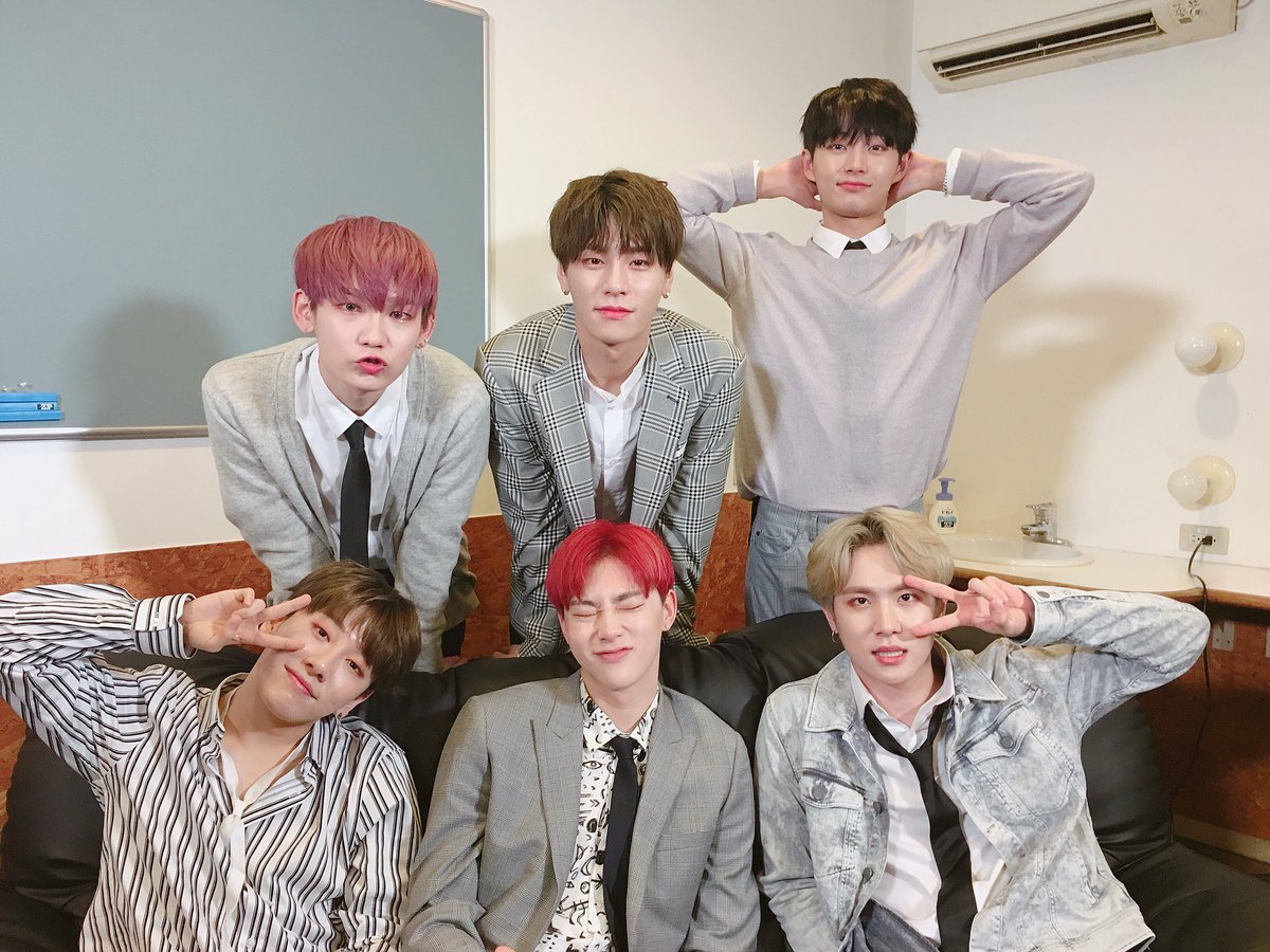 JBJofficial787's tweet photo. [#JBJ_TODAY] 오늘 함께 해준 우리 조이풀 너무 고마워요~ 오늘도 뜨거운 응원에 힘이 불끈(*´꒳`*) 공연하는 내내 너무 즐거웠어요! 예쁜 이벤트도 너무 고맙습니다! 조이풀 내 곁에 있어 고마워😘🎶
🍓😑😲🕺🏻😬🔥 https://t.co/A0sNouvXJ2