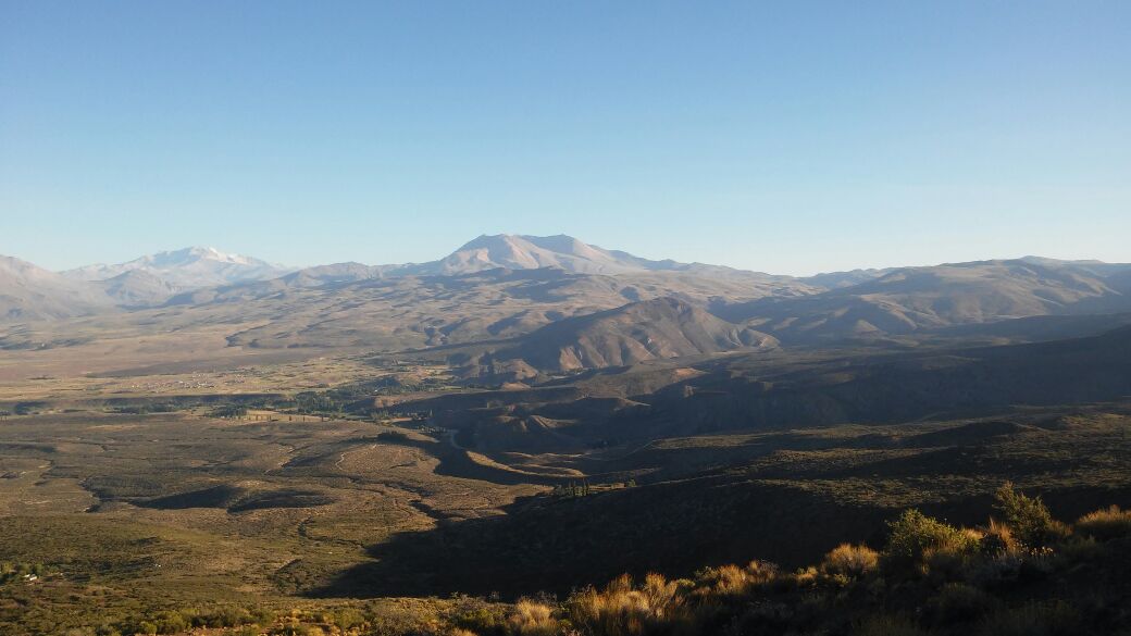TricaoTur's tweet photo. Compartimos con ustedes algunas fotos de lo que fue el ascenso al Cerro Negro (2540 msnm) gracias a la gente que participó, y esperamos se sumen más para las próximas actividades.
#TricaoMalal
#UnLugarPorDescubrir
#NorteNeuquino https://t.co/RCSZy7BUbV