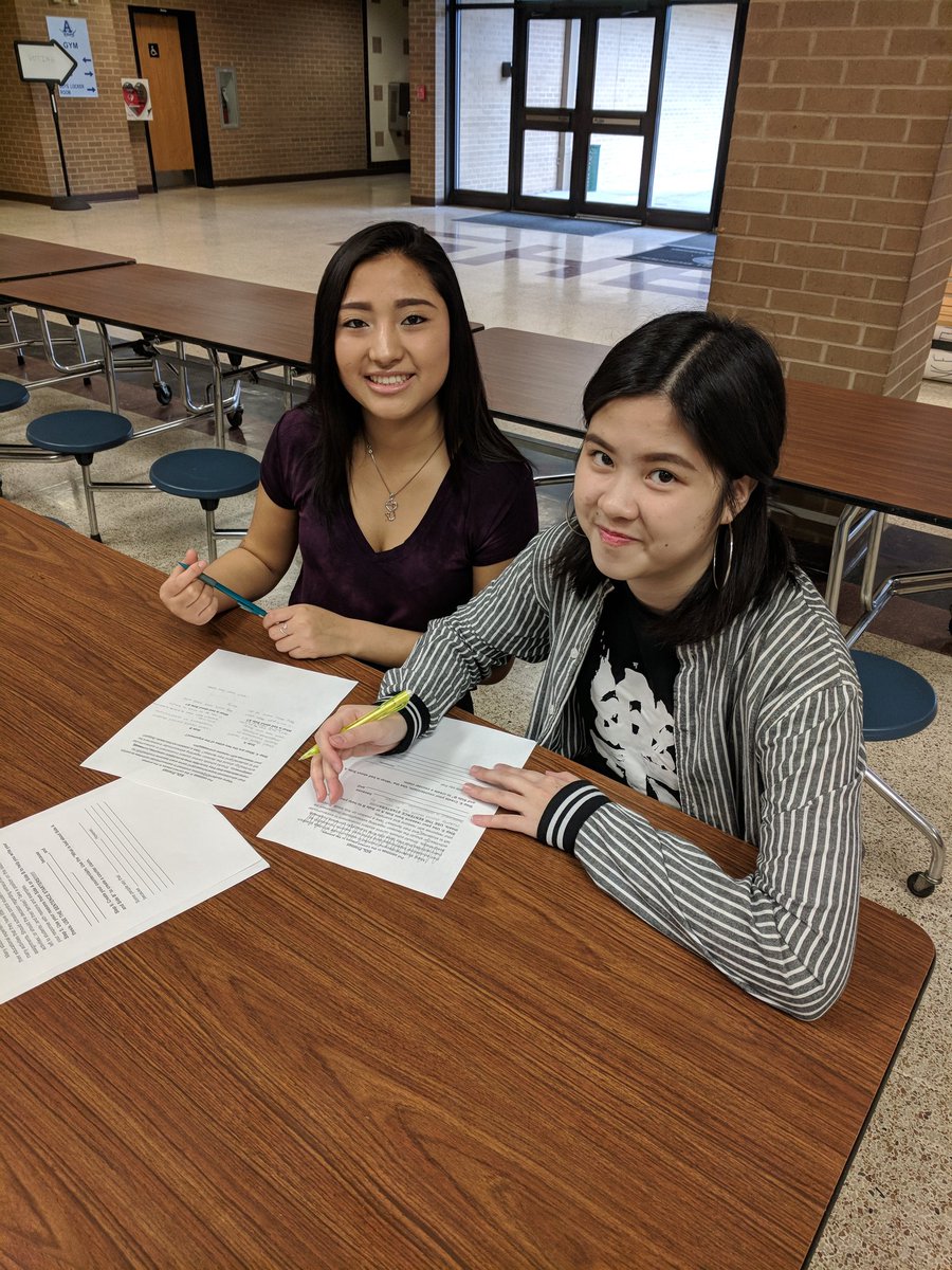 nshelESL's tweet image. Having fun dissecting writing prompts. What is it REALLY asking us to write about? What words do we not know? #ESL #stopgrammartime