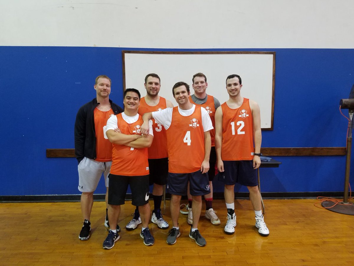 whitleypenn's tweet photo. As part of the FitWhit initiative the Houston Office put together a basketball team to stay active outside of the office. #FitWhit https://t.co/bpU5NXCFcr