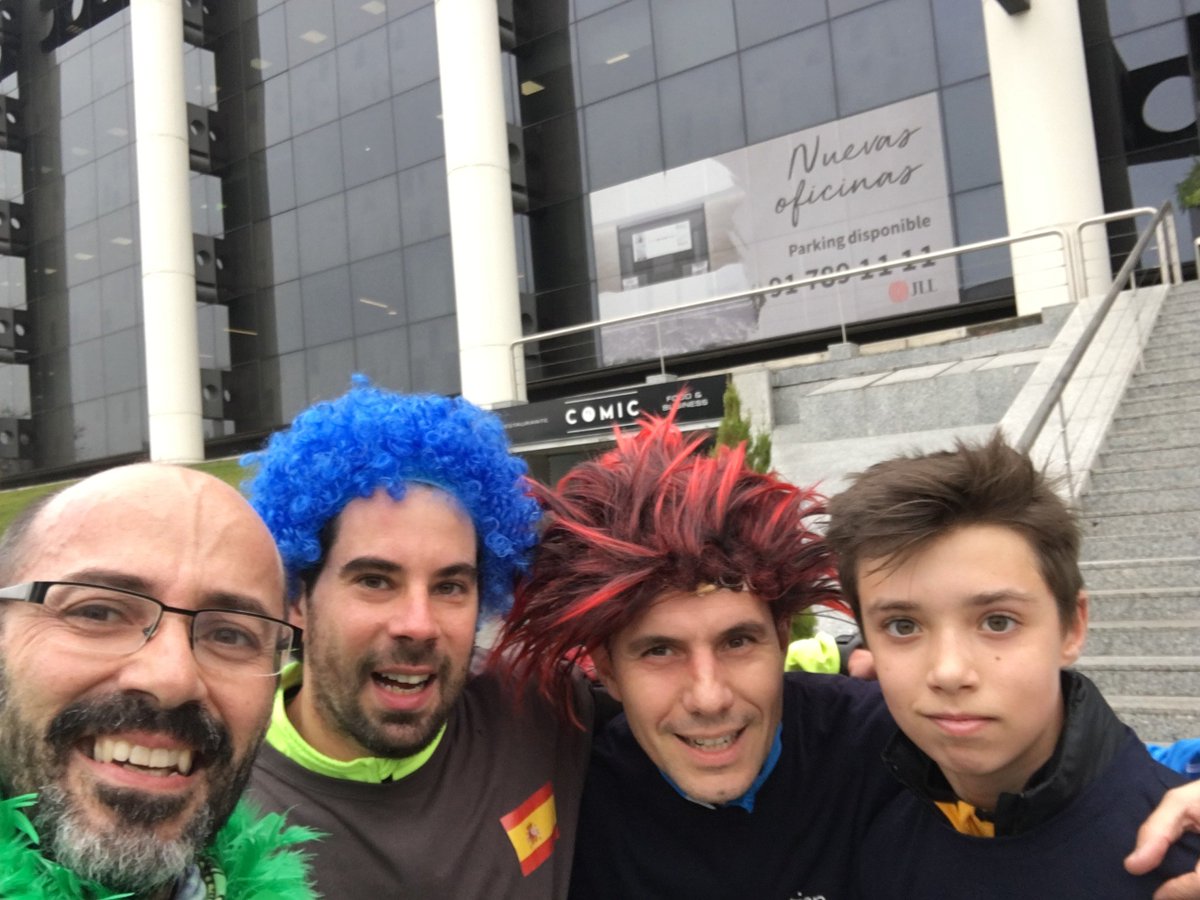 emilioga's tweet photo. En la #CarnavalRace con @sagefoundation apoyando la investigación contra el Cancer con @GEICAM @OncolligaCAT en la #wellbeingweek @SageSpainun placer colaborar con tan buan casusa !!! https://t.co/6CDGbgyICG