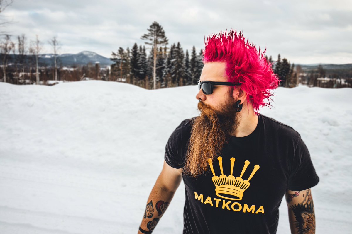 BeardBringer's tweet photo. So, this happened yesterday :)
Hot Hot Pink Amplified by @manicpanicnyc !!!! https://t.co/0gsc3eWy3z