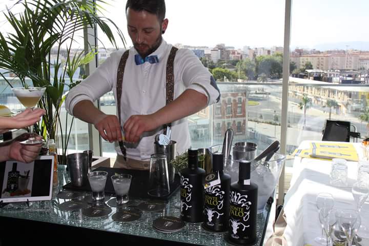 Hielo + Limón + MontePalo= El digestivo perfecto; aroma y sabor.
#Licor #MontePalo #LicorMontePalo #Digestivo
MontePalo.com