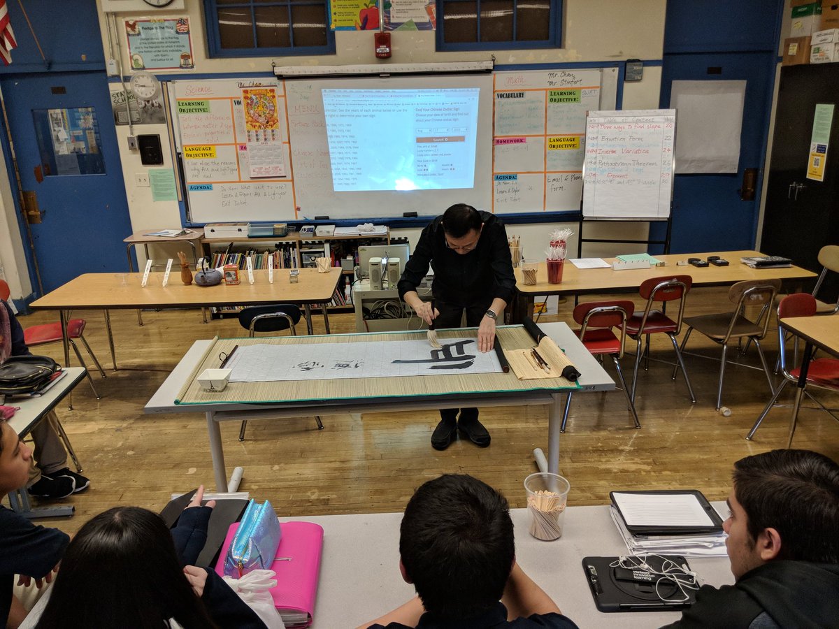 BPSEdwards's tweet image. EMS celebrates #LunarNewYear by learning Chinese Calligraphy! @BostonSchools @BPSEdwards @SuptChang @MynamesandreaSo