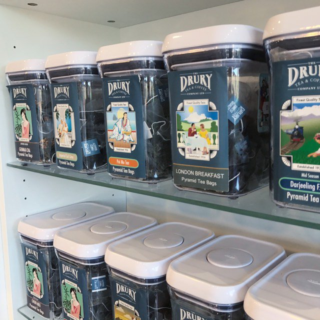 5sistersealing's tweet photo. A CUP OF TEA MAKES EVERYTHING BETTER
Here at 5Sisters we have a great selection of Drury's Teas! So why not come down to the shop today, sit in and enjoy a nice cup!
.
.
.
.
#drurys #coffee #tea #fivesisters #giftshop #southealing #ealing #community https://t.co/XOZCayAULl