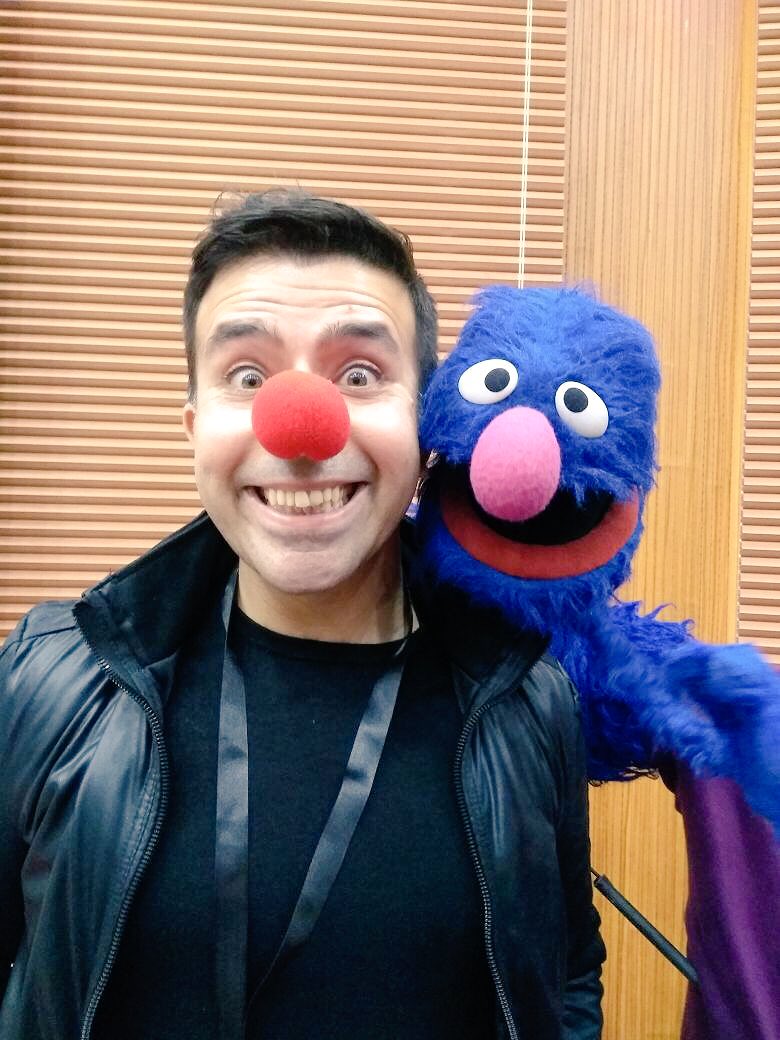 The Clown met the Muppet. Quite a nosey affair 😁 <a href="/theradiofest/">TheRadioFestival</a> @GalliGalliSim <a href="/RedFMIndia/">RedFMIndia</a>